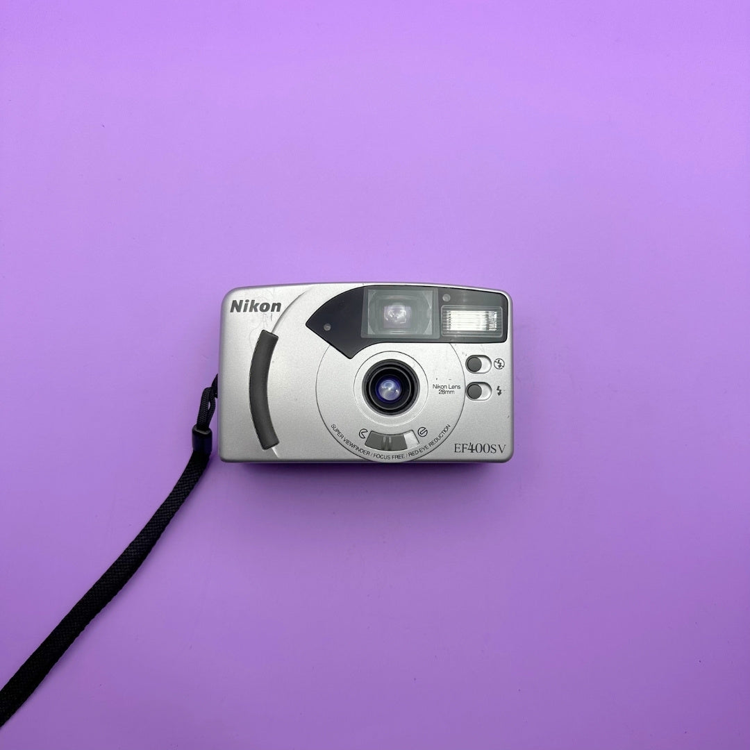Nikon EF400SV - With Case
