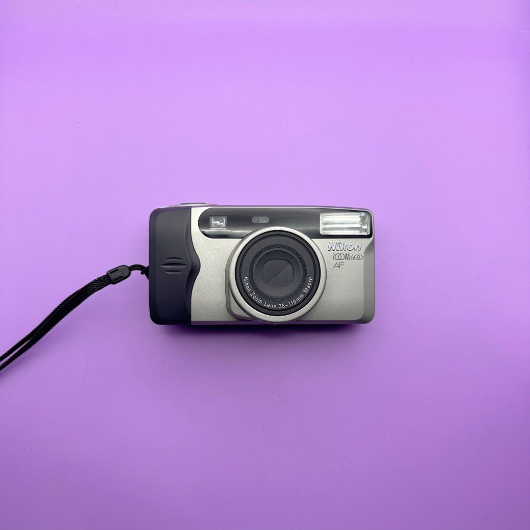 Nikon Zoom 600 AF