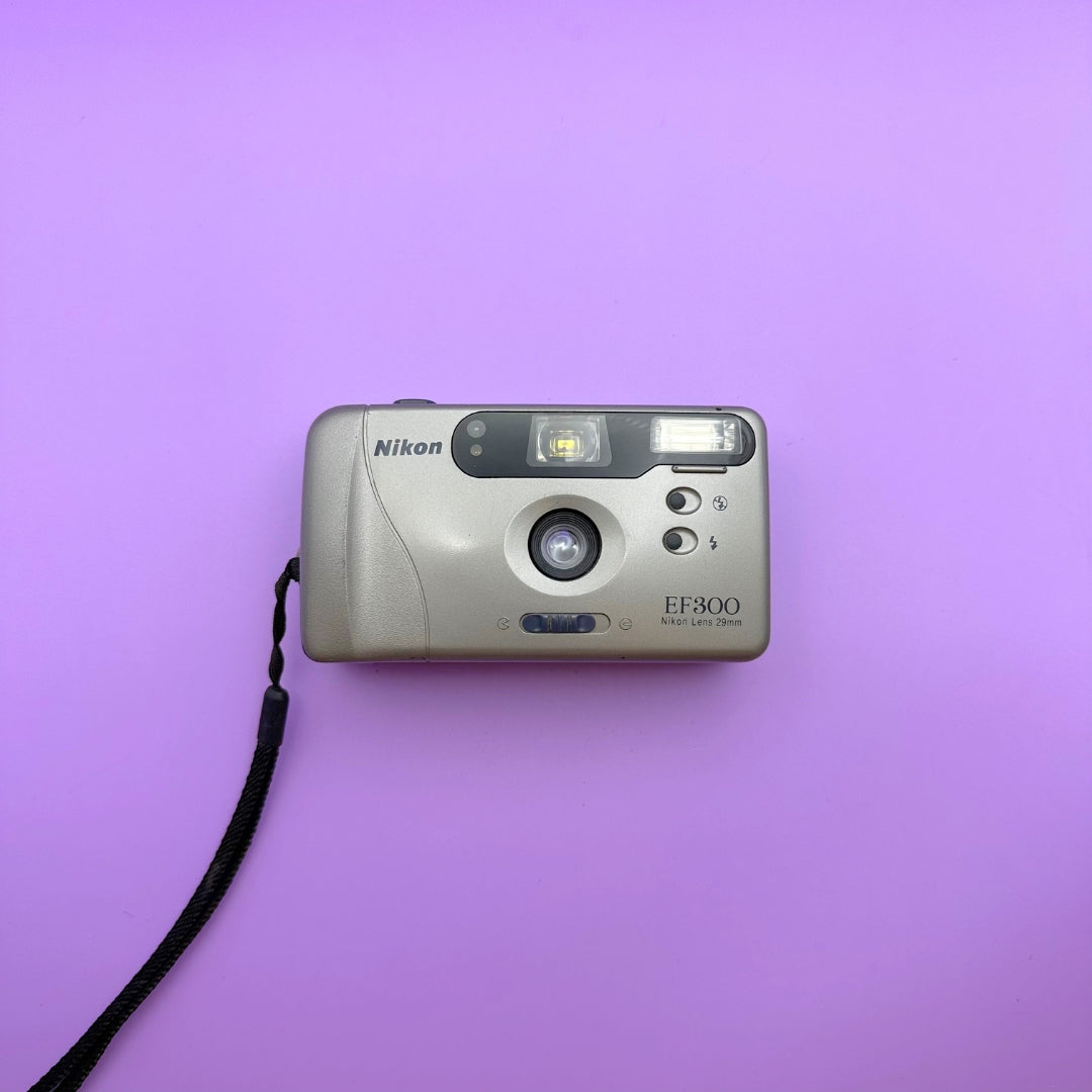 Nikon EF300