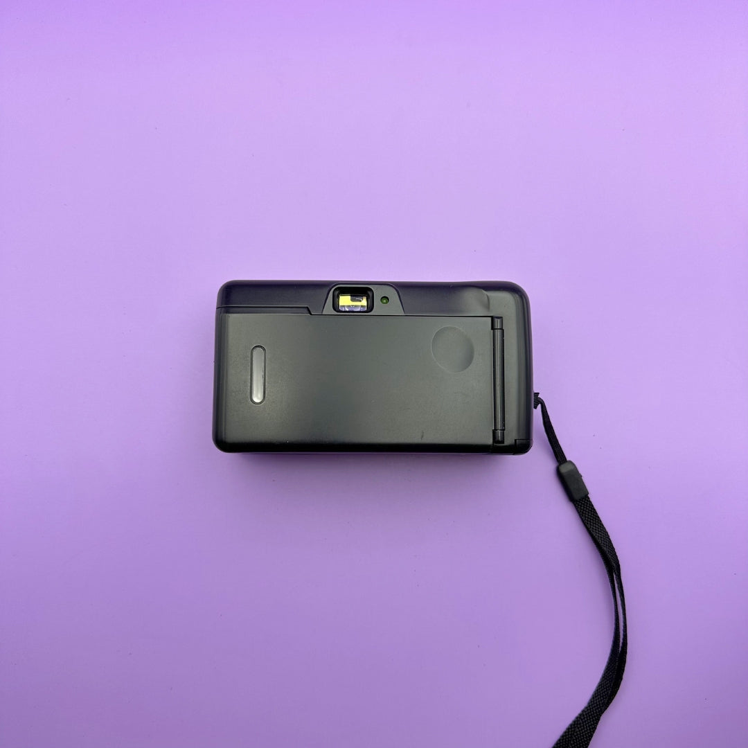 Nikon AF220 - With Case