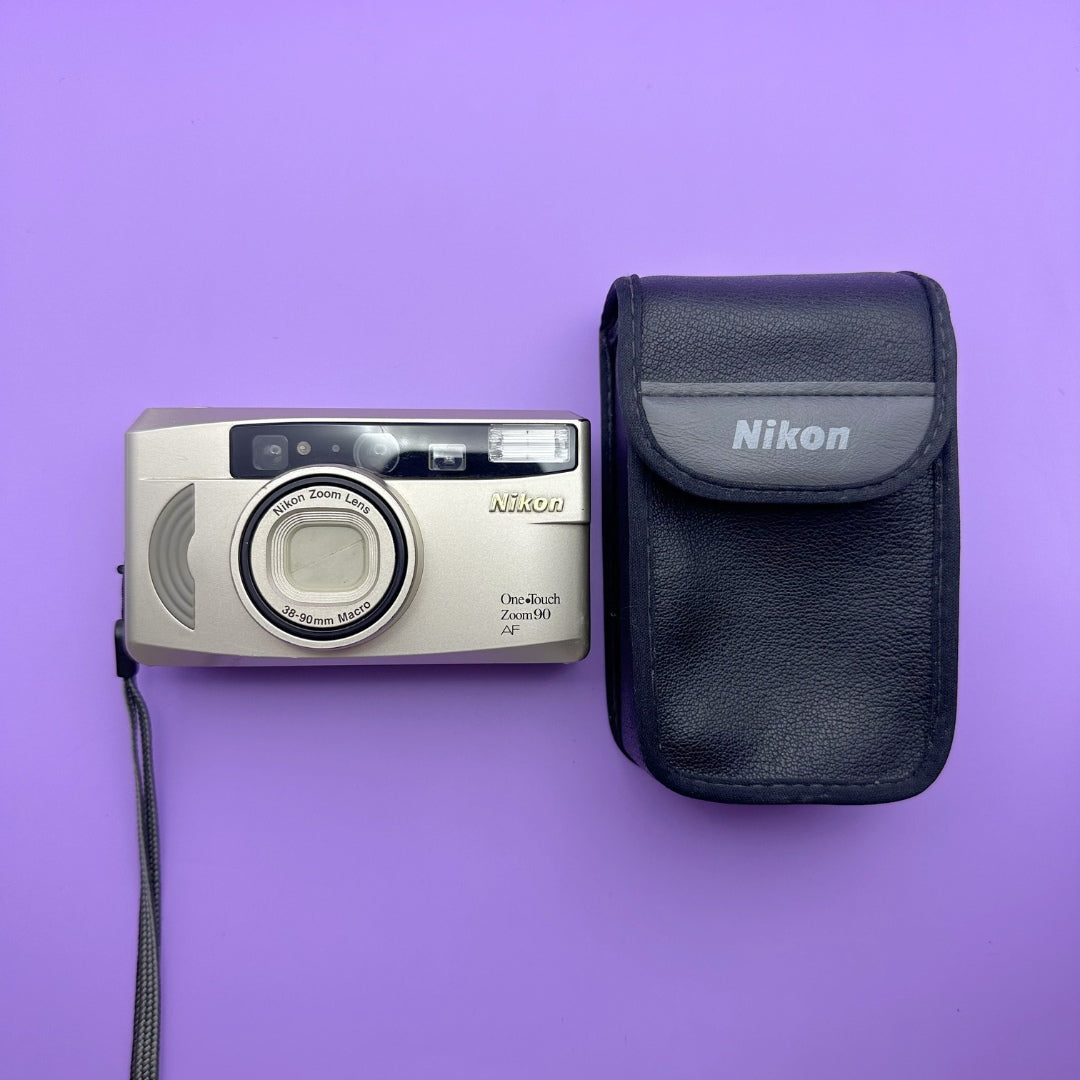 Nikon Lite Touch Zoom 90 - With Case