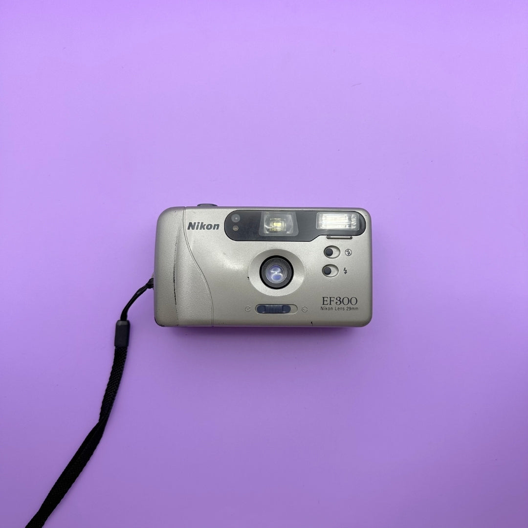 Nikon EF300