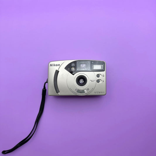 Nikon AF240SV
