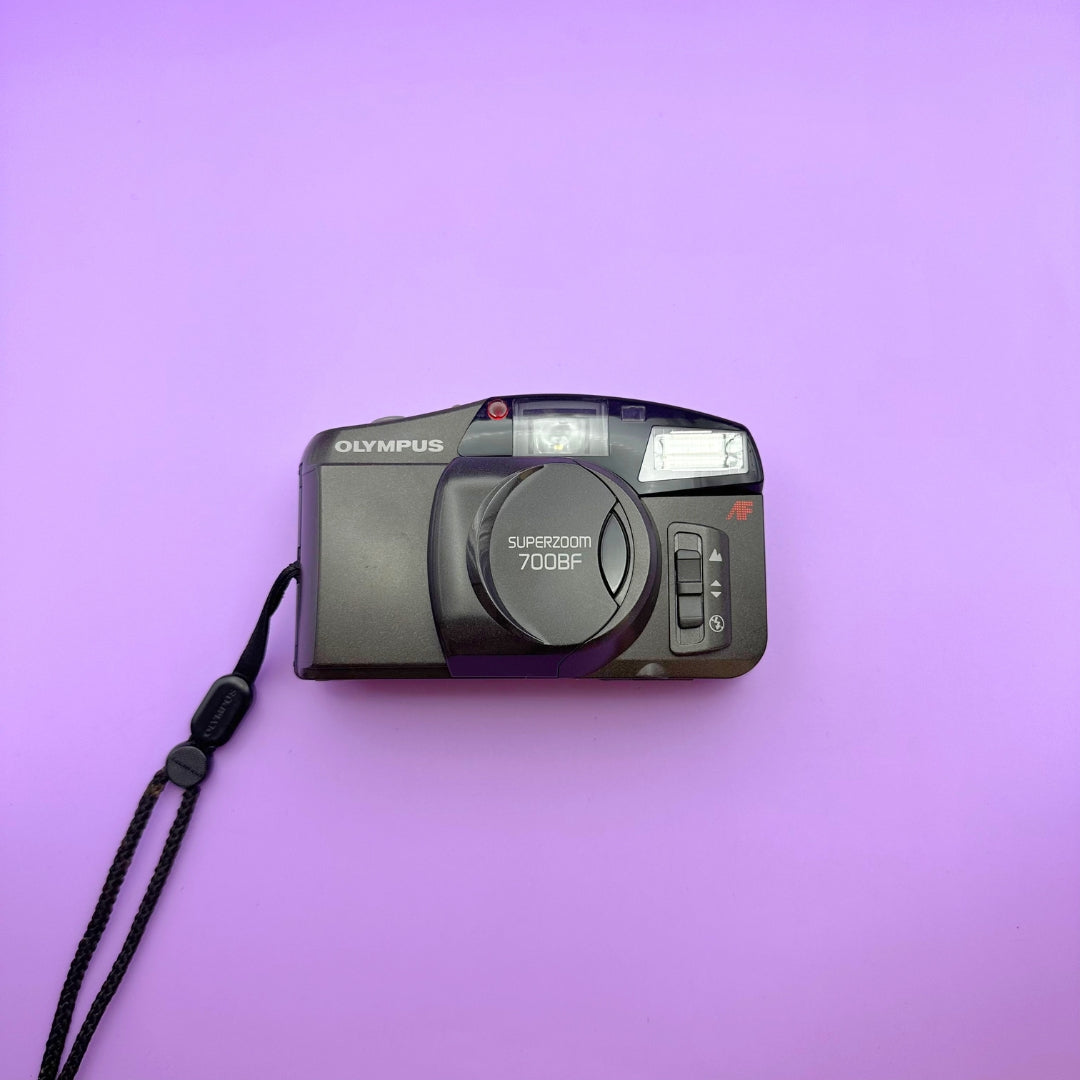 Olympus Superzoom 700BF