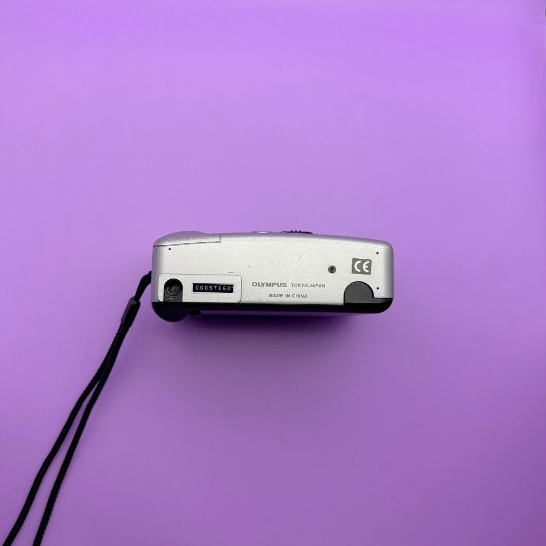 Olympus AF-10 XB - With Case