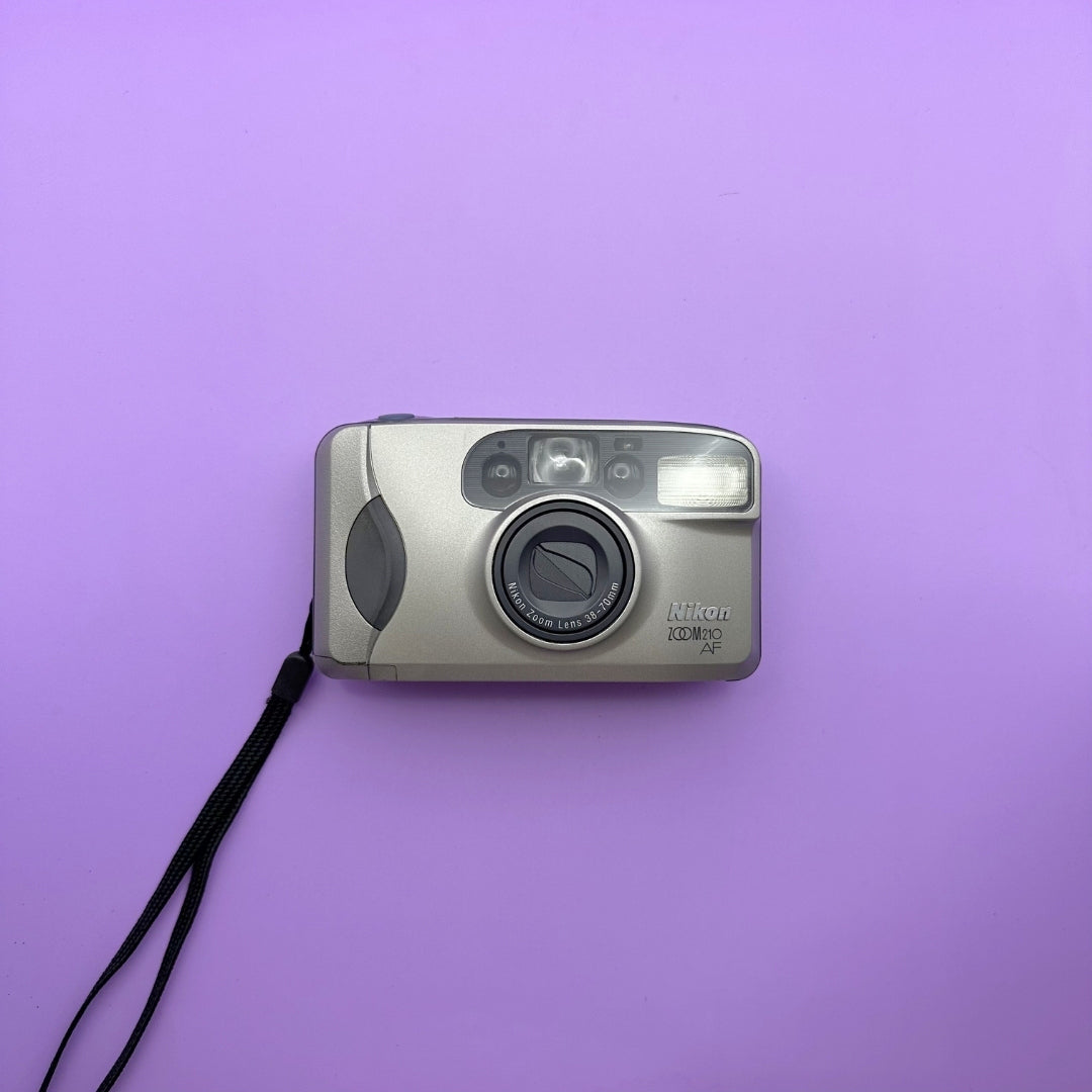 Nikon Zoom 210 AF