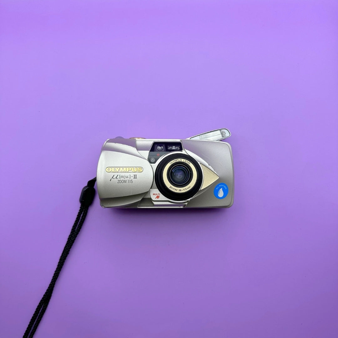 Olympus Mju II Zoom 115 - With Case