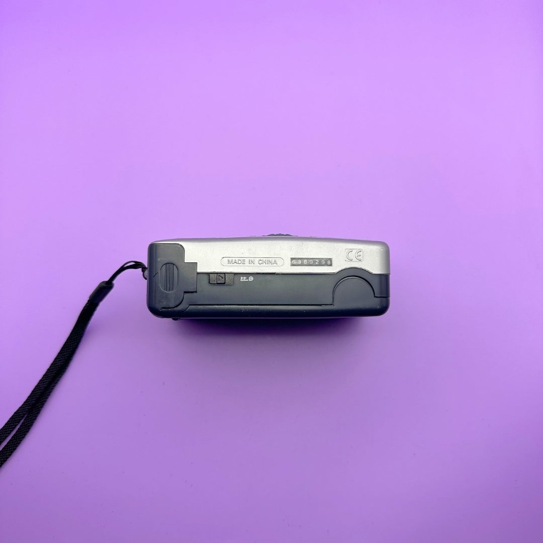 Nikon AF230