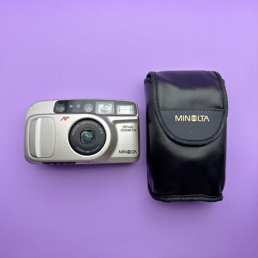 Minolta Riva Zoom 70 - With Case