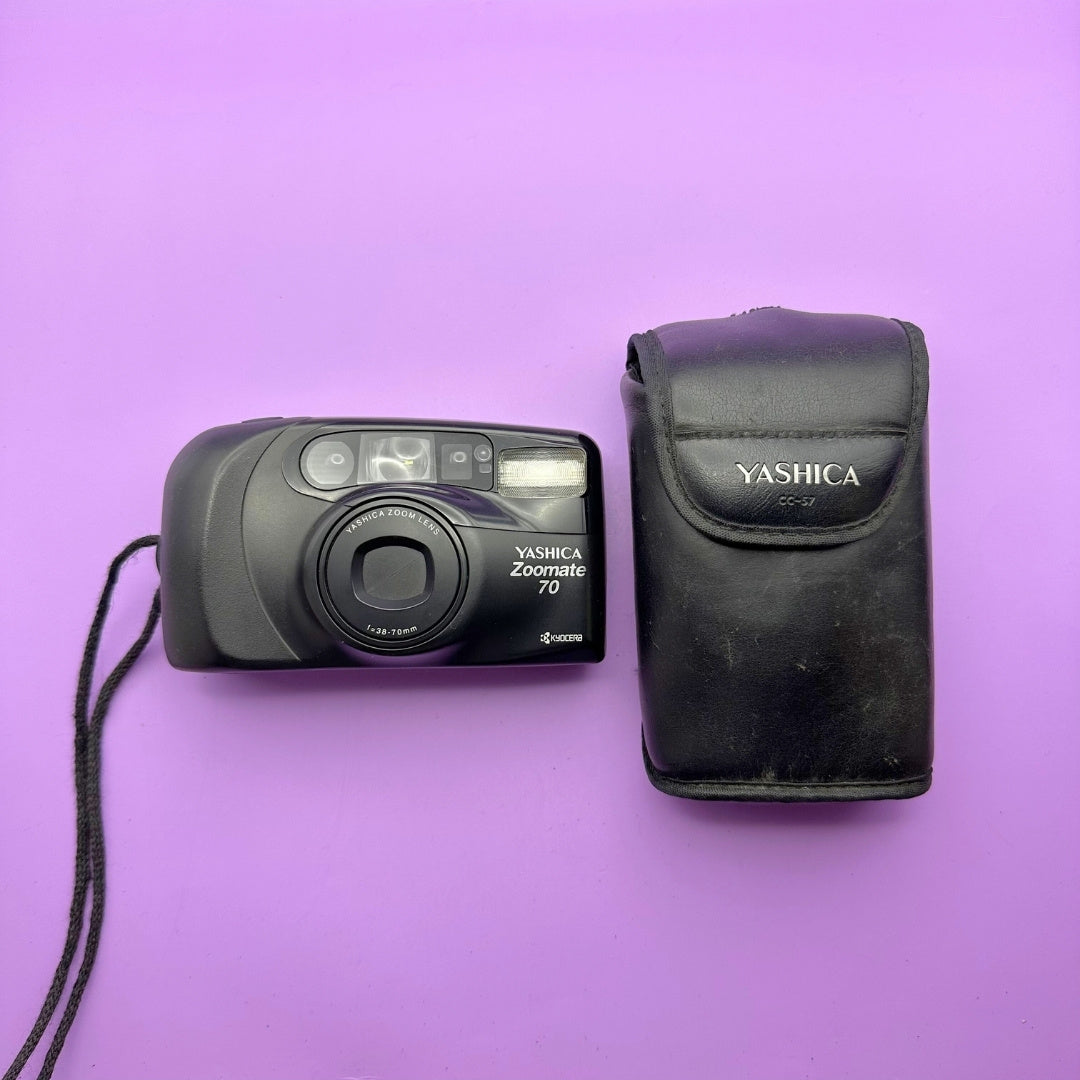 Kyocera Yashica Zoomate 70 - With Case