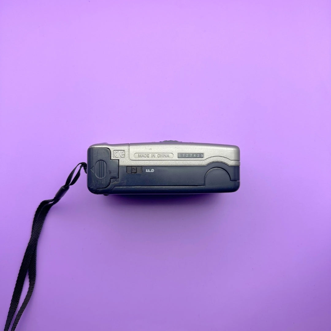 Nikon EF300 - With Case