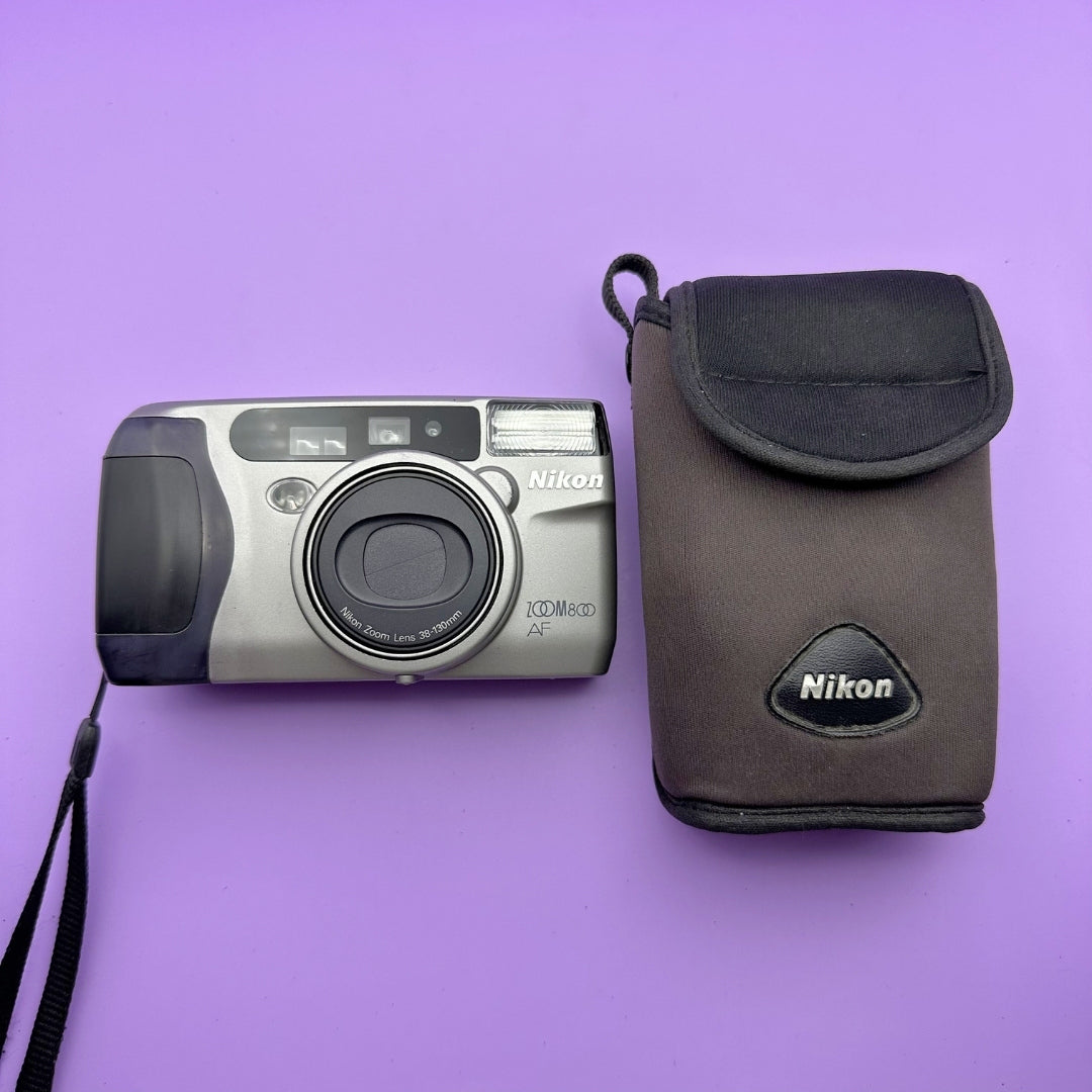 Nikon Zoom 800 AF - With Case