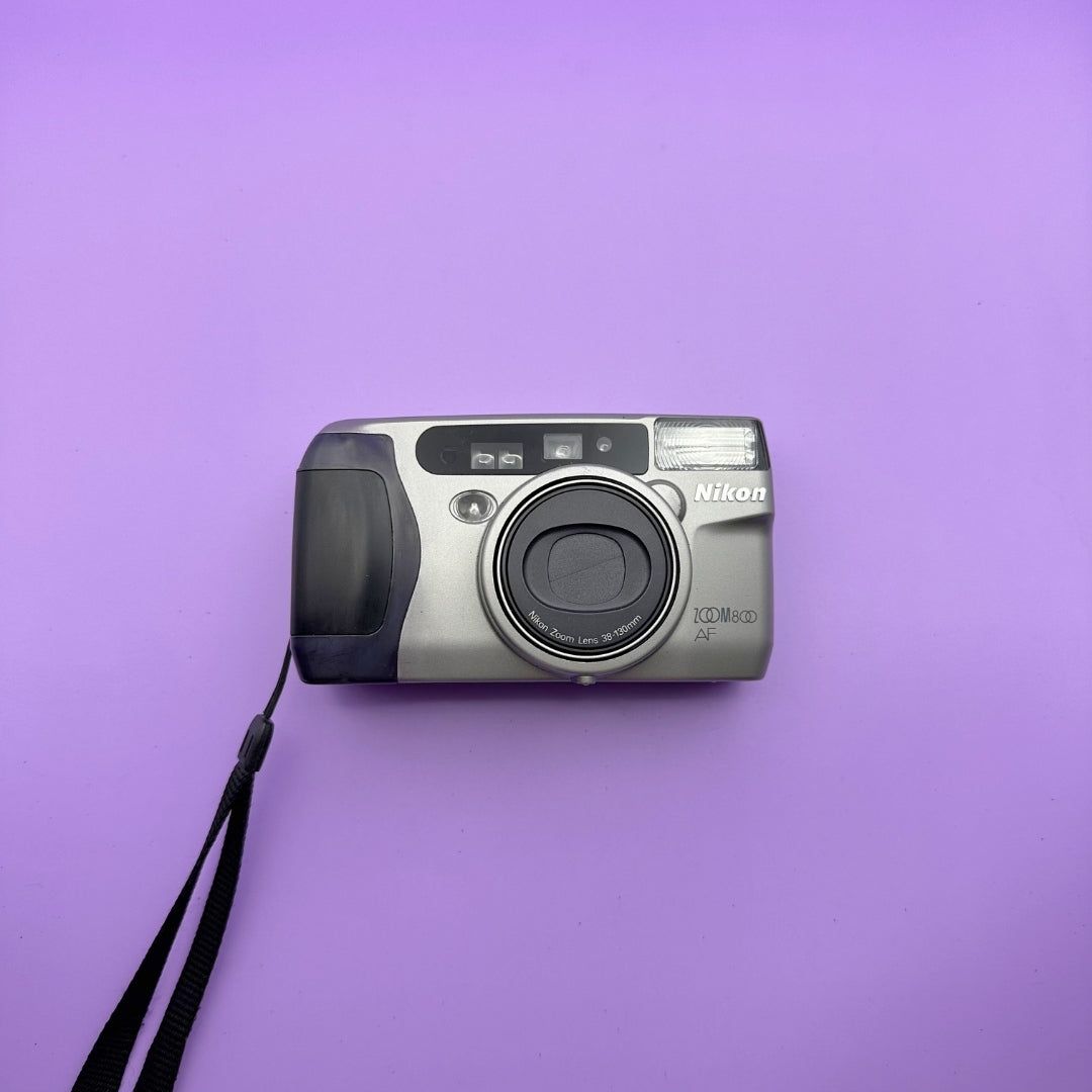 Nikon Zoom 800 AF - With Case
