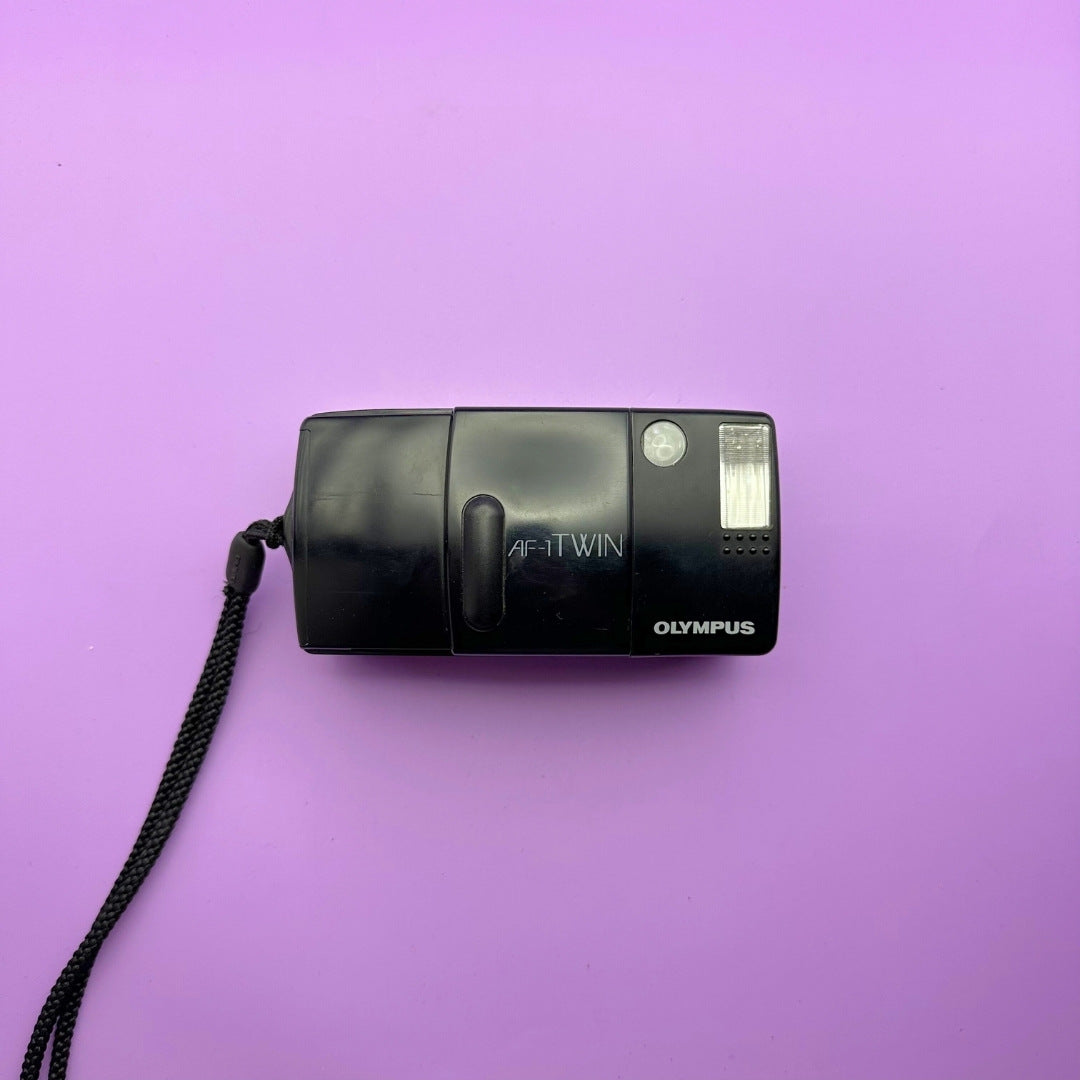 Olympus AF-1 Twin - With Case